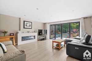 Photo 10- click for photo gallery